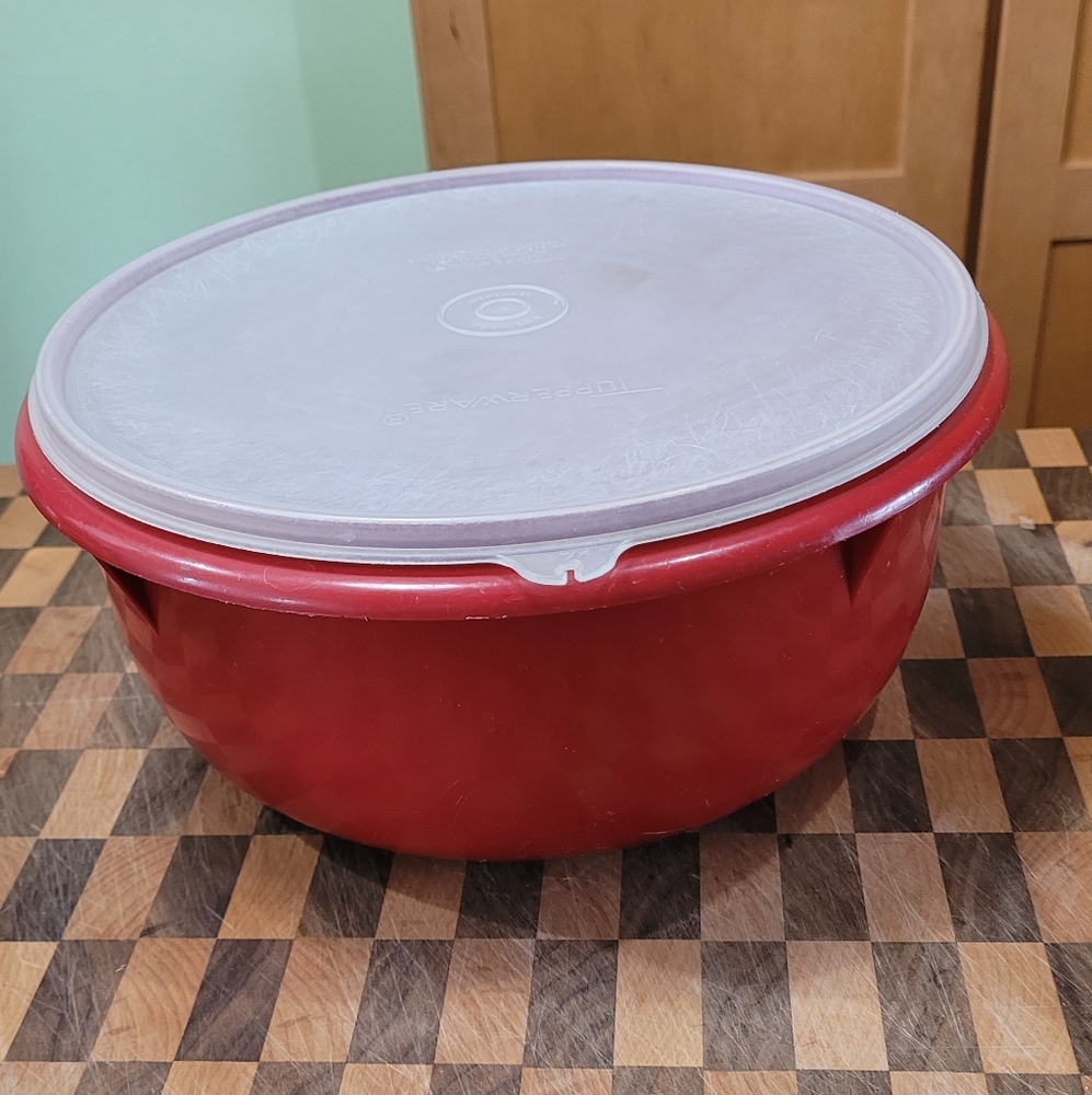 Tupperware Mixing Bowl